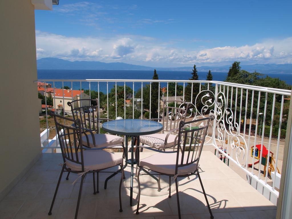 Guesthouse Olei Malinska Exteriér fotografie